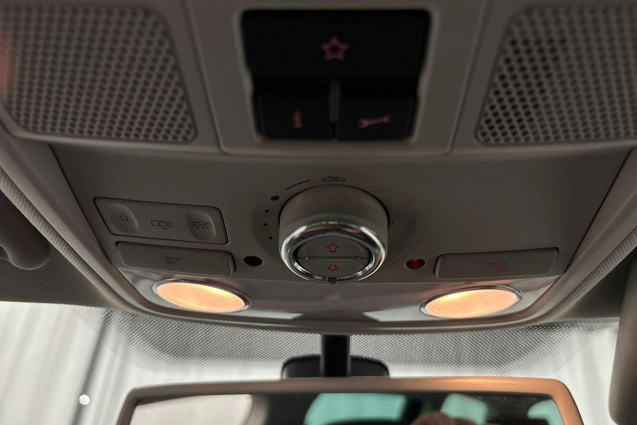 Harmaa Volkswagen PASSAT 2013 kuva 18.