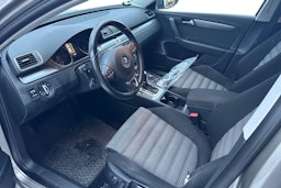 Ruskea (beige) Volkswagen Passat 2013 kuva 3.