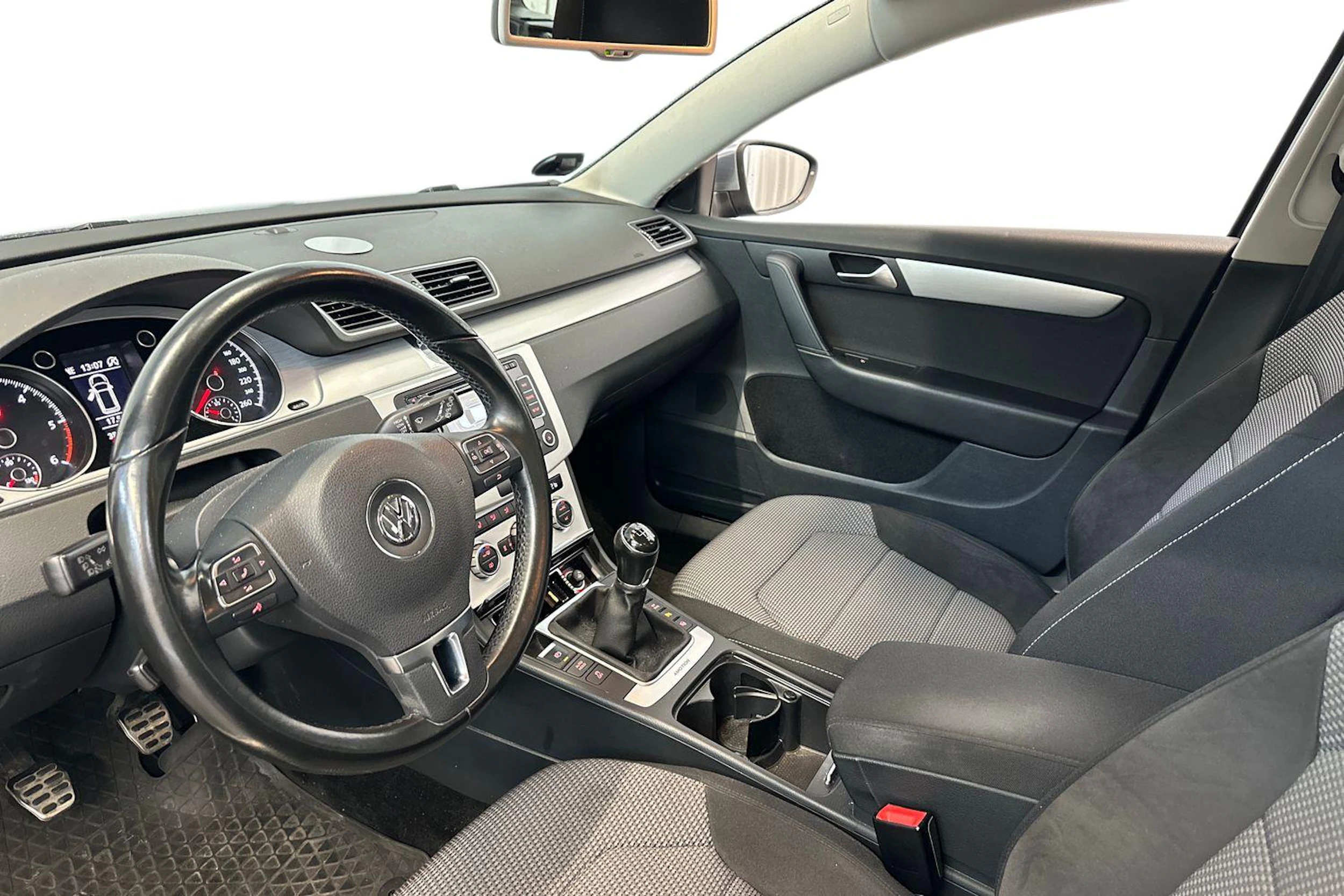 Harmaa Volkswagen PASSAT 2013 kuva 3.