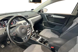 Harmaa Volkswagen PASSAT 2013 kuva 3.