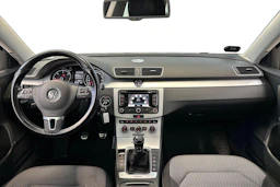 Harmaa Volkswagen PASSAT 2013 kuva 9.