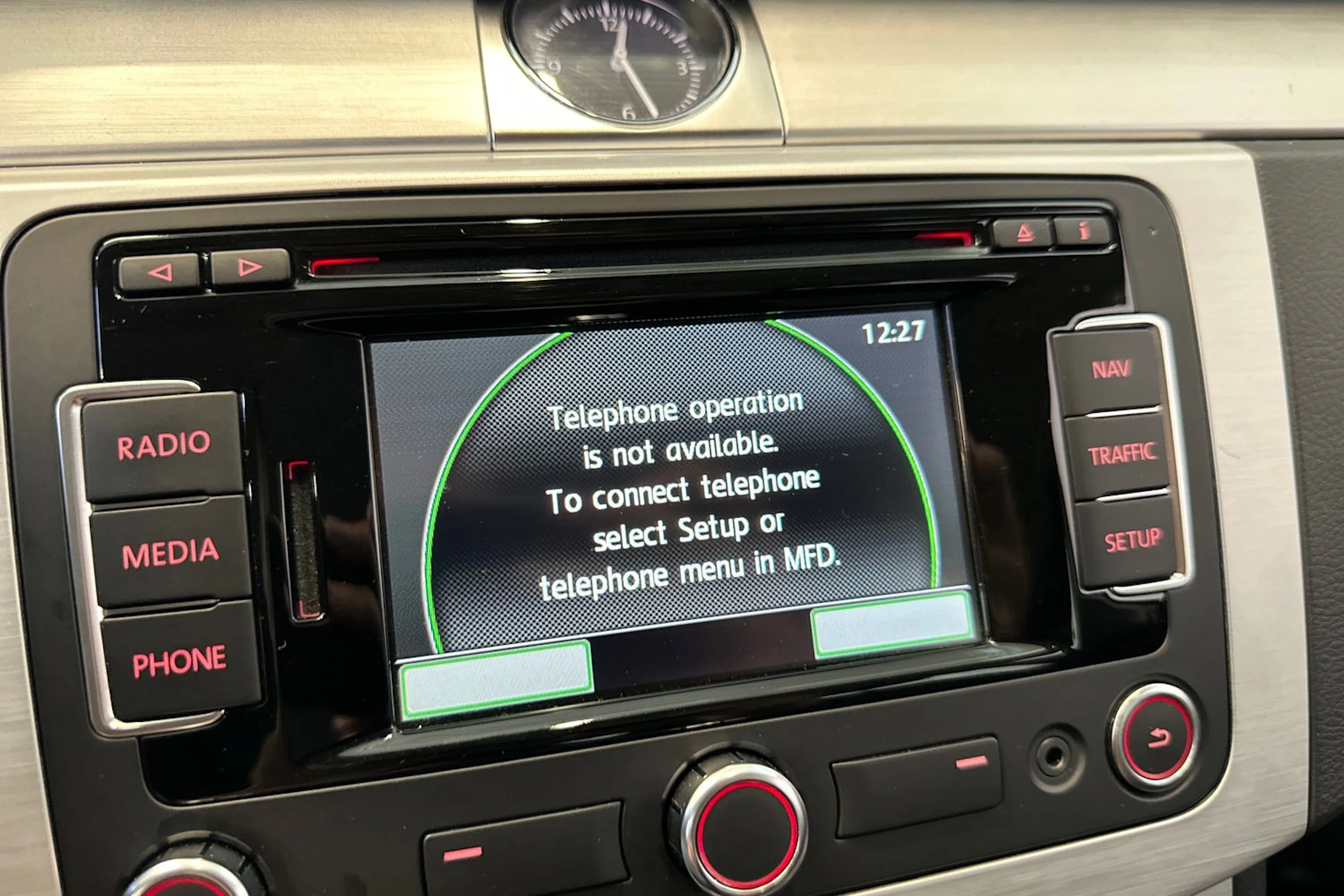 Harmaa Volkswagen PASSAT 2013 kuva 25.