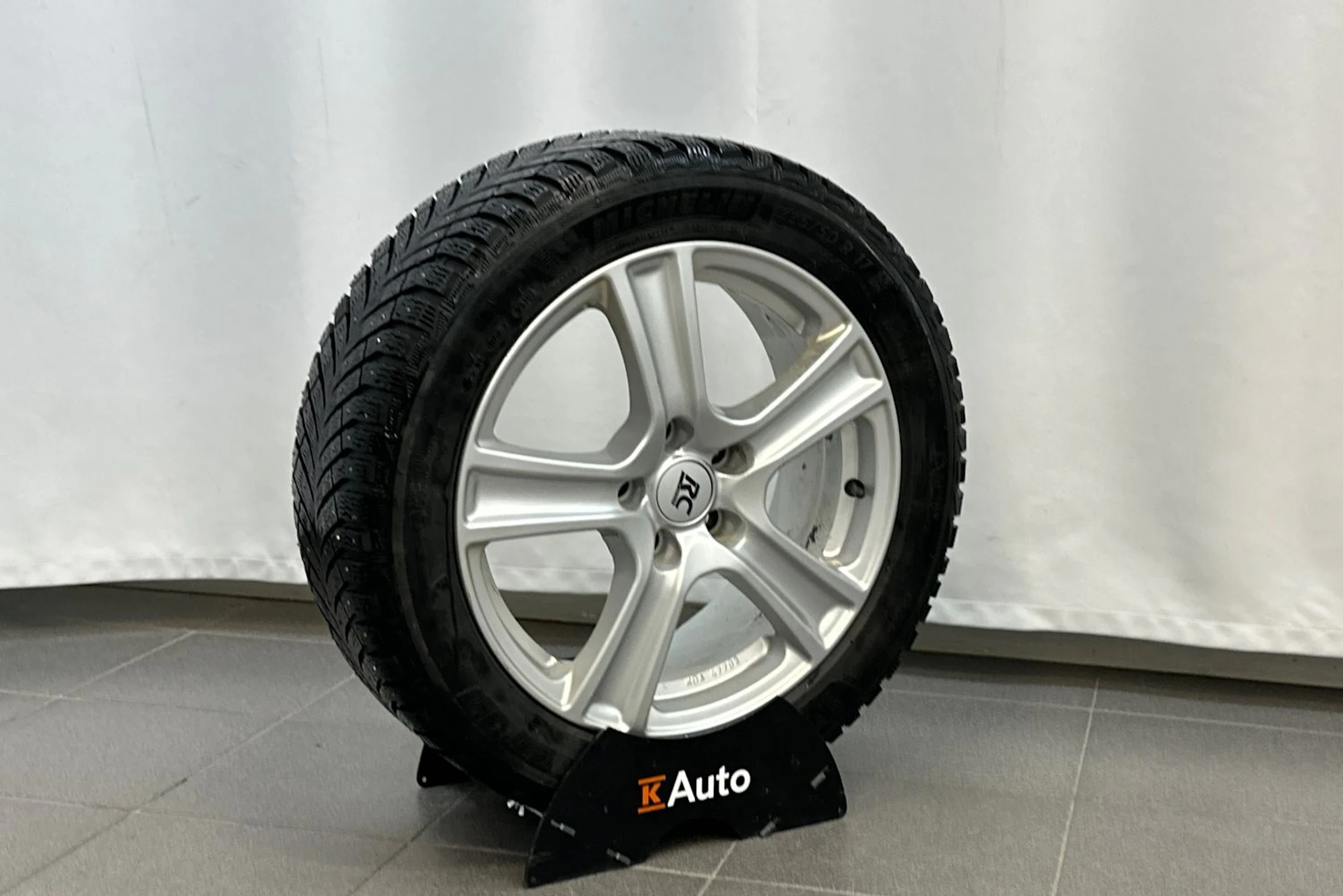 Harmaa Volkswagen PASSAT 2013 kuva 29.