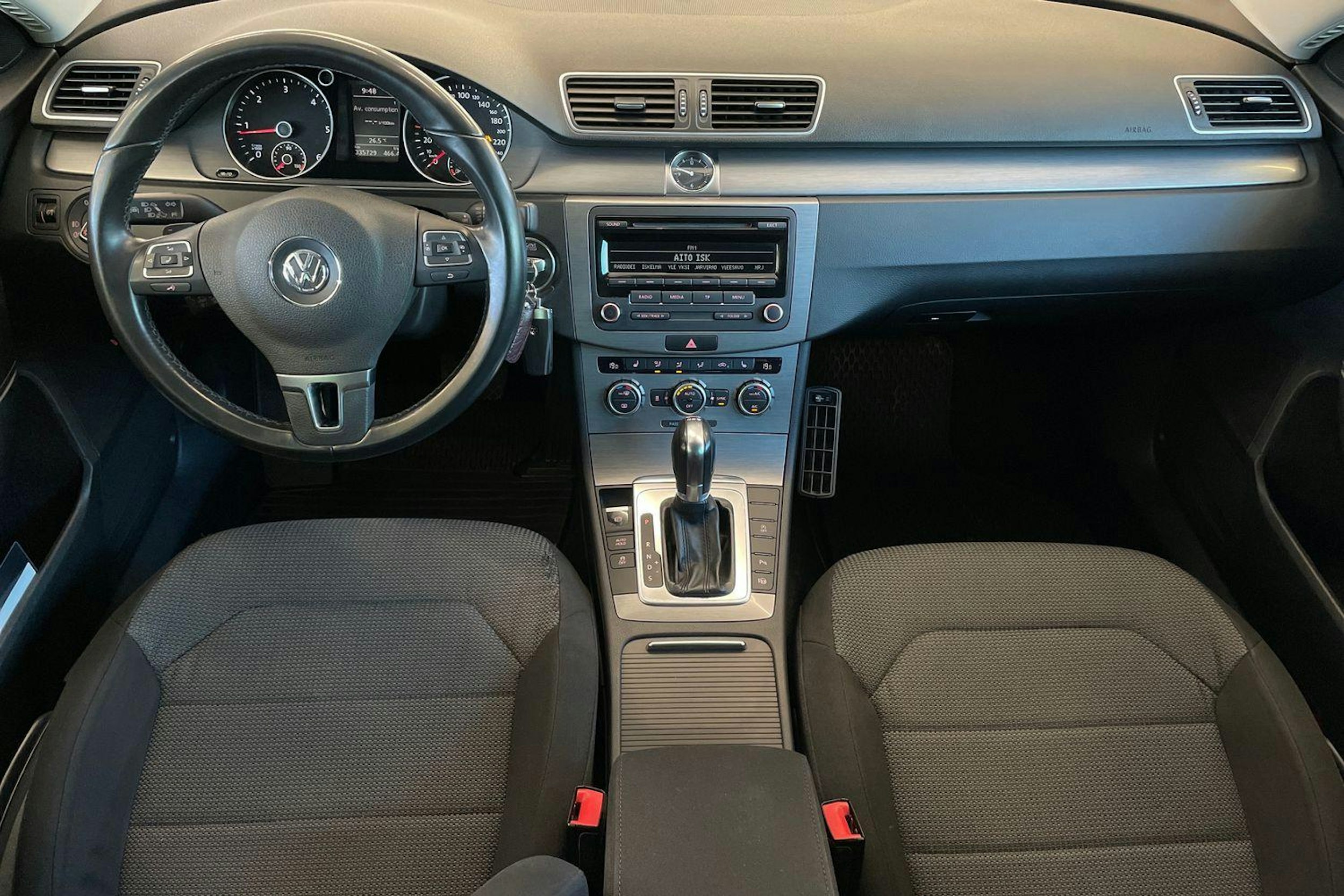 Musta Volkswagen PASSAT 2013 kuva 10.