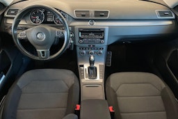 Musta Volkswagen PASSAT 2013 kuva 10.