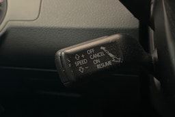 Musta Volkswagen PASSAT 2013 kuva 20.