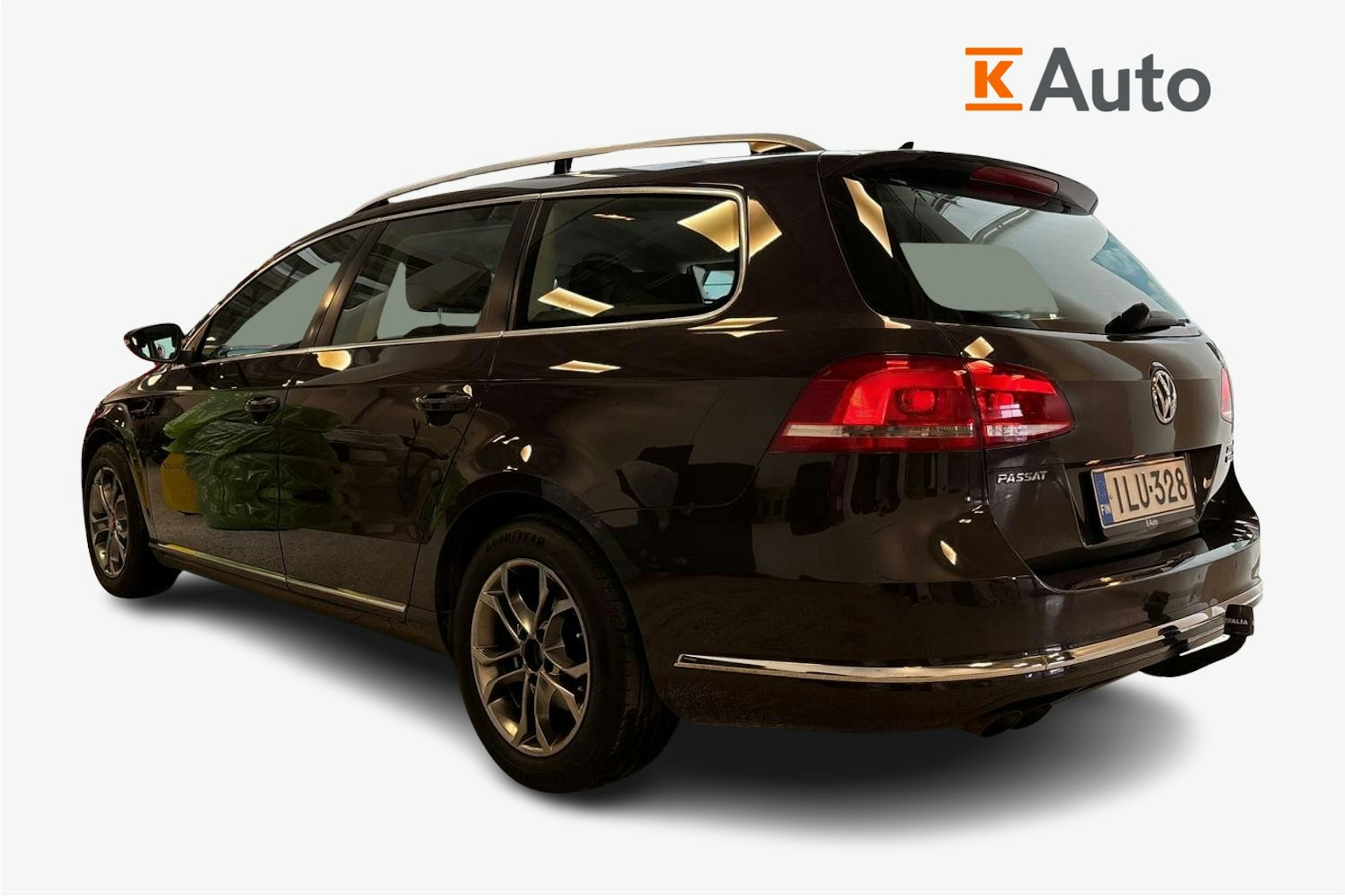 ruskea (beige) Volkswagen Passat 2013 kuva 2.