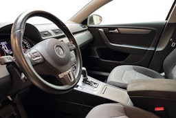 ruskea (beige) Volkswagen Passat 2013 kuva 7.