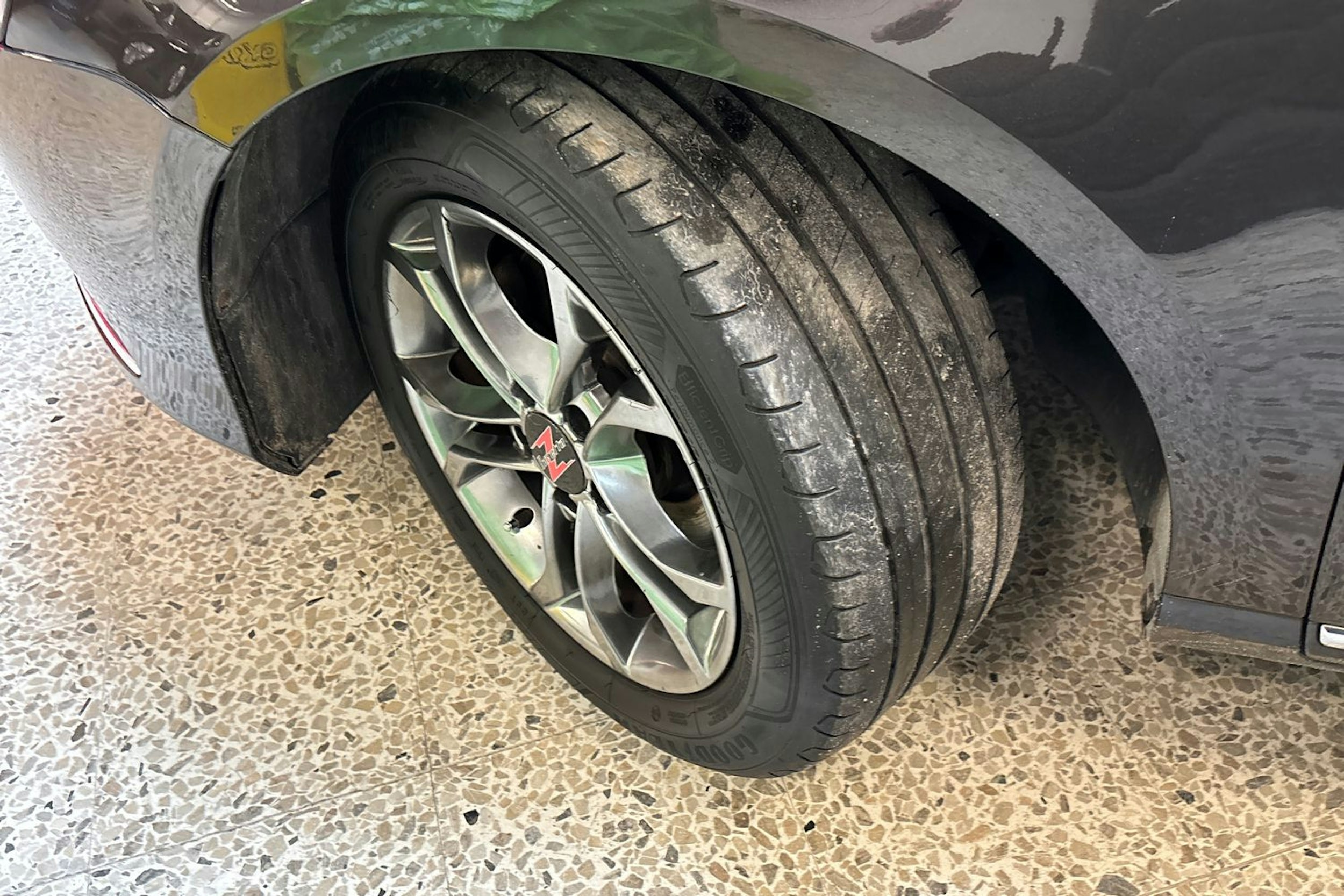 ruskea (beige) Volkswagen Passat 2013 kuva 13.