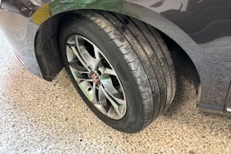 ruskea (beige) Volkswagen Passat 2013 kuva 13.