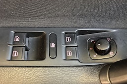 ruskea (beige) Volkswagen Passat 2013 kuva 16.