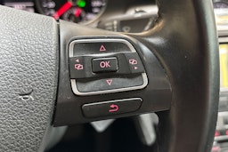 ruskea (beige) Volkswagen Passat 2013 kuva 19.