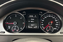 Valkoinen Volkswagen PASSAT 2013 kuva 13.