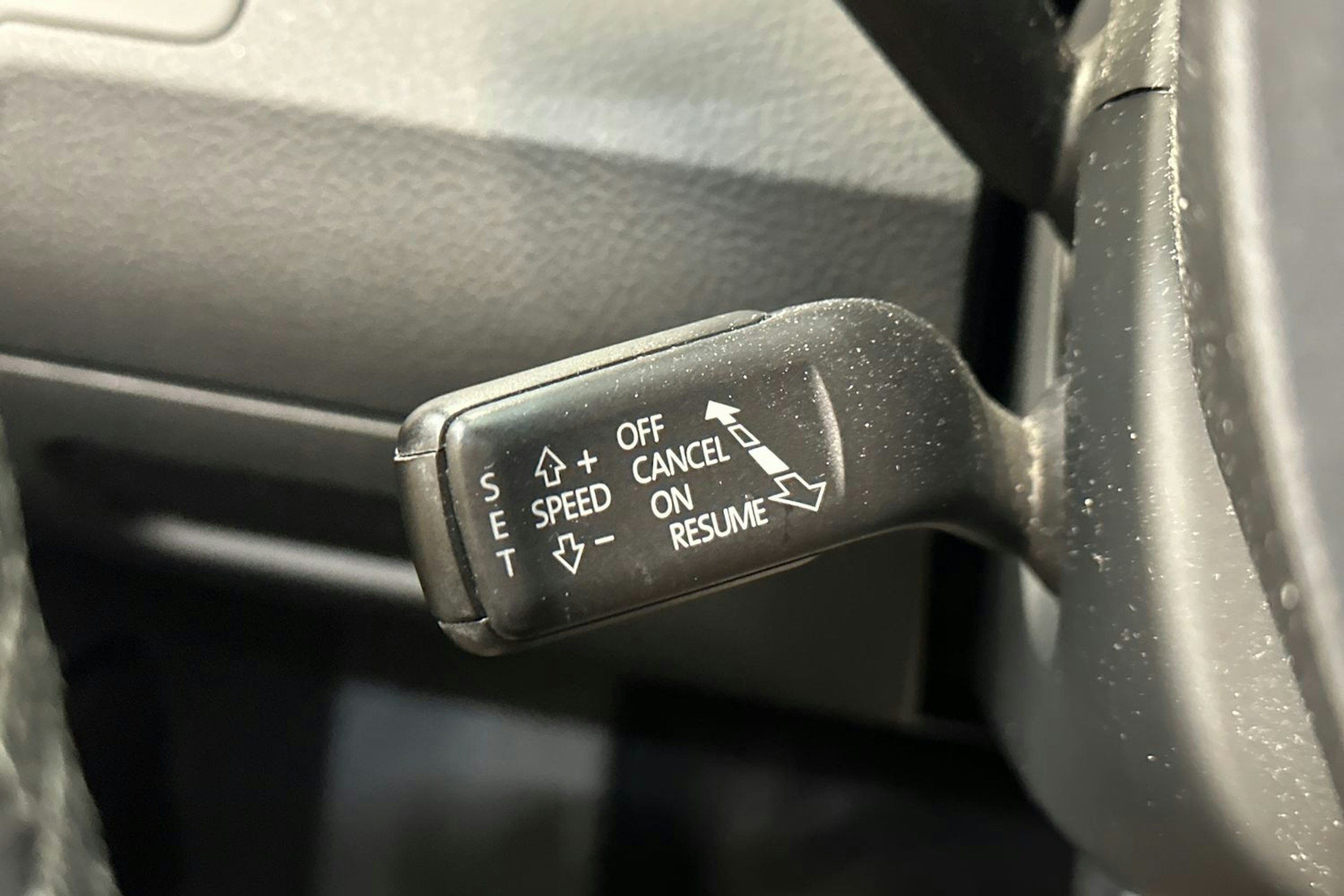 Valkoinen Volkswagen PASSAT 2013 kuva 17.