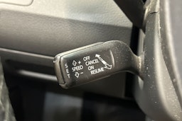 Valkoinen Volkswagen PASSAT 2013 kuva 17.