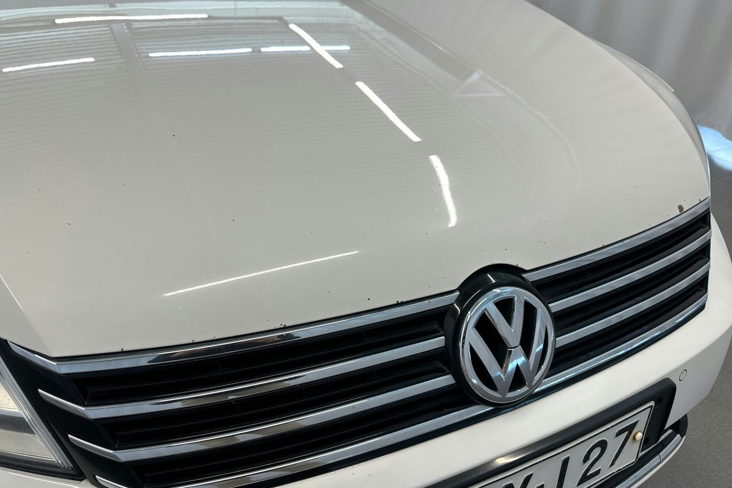 Valkoinen Volkswagen PASSAT 2013 kuva 37.