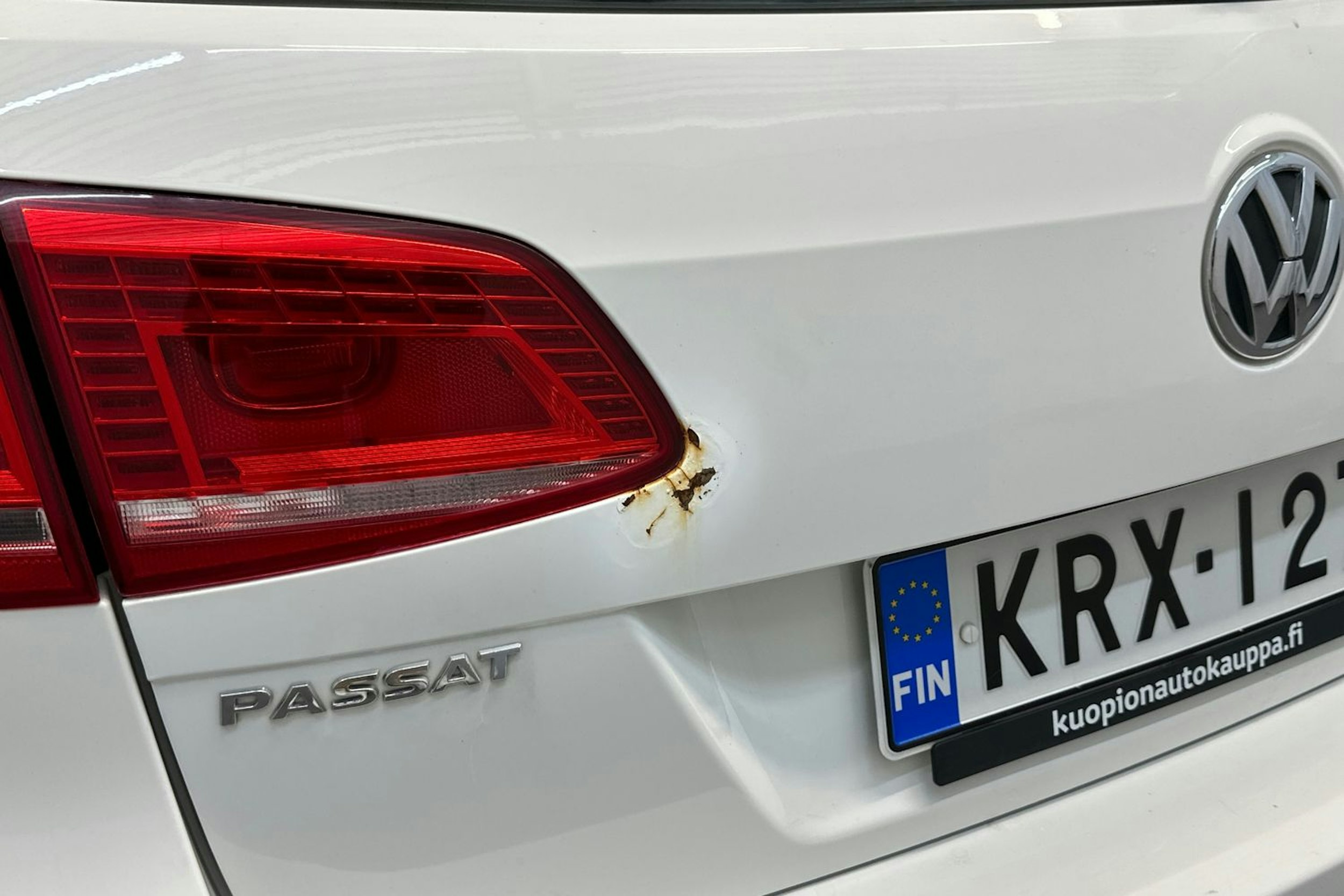 Valkoinen Volkswagen PASSAT 2013 kuva 39.