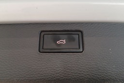 Valkoinen Volkswagen PASSAT 2013 kuva 18.