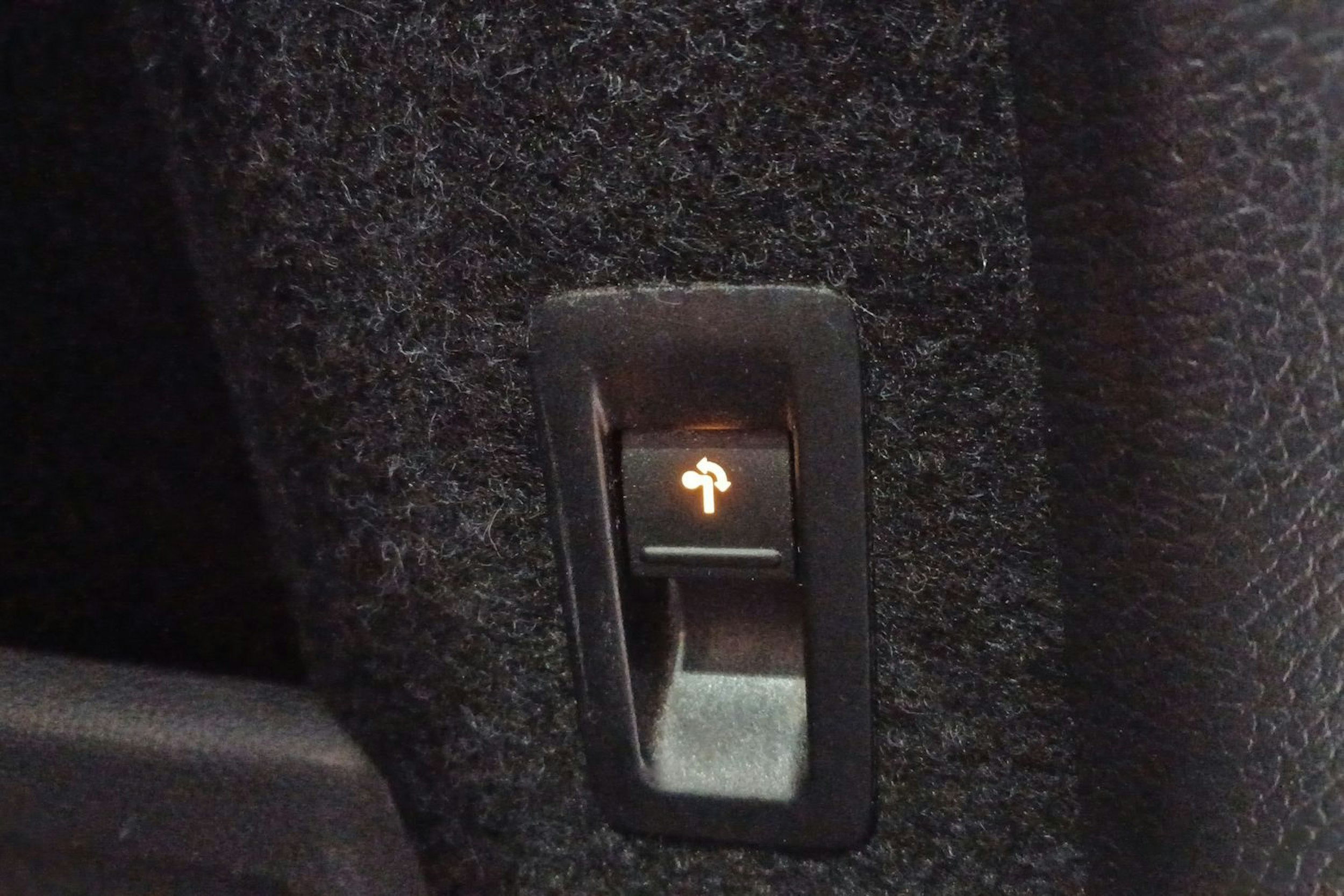 Valkoinen Volkswagen PASSAT 2013 kuva 19.