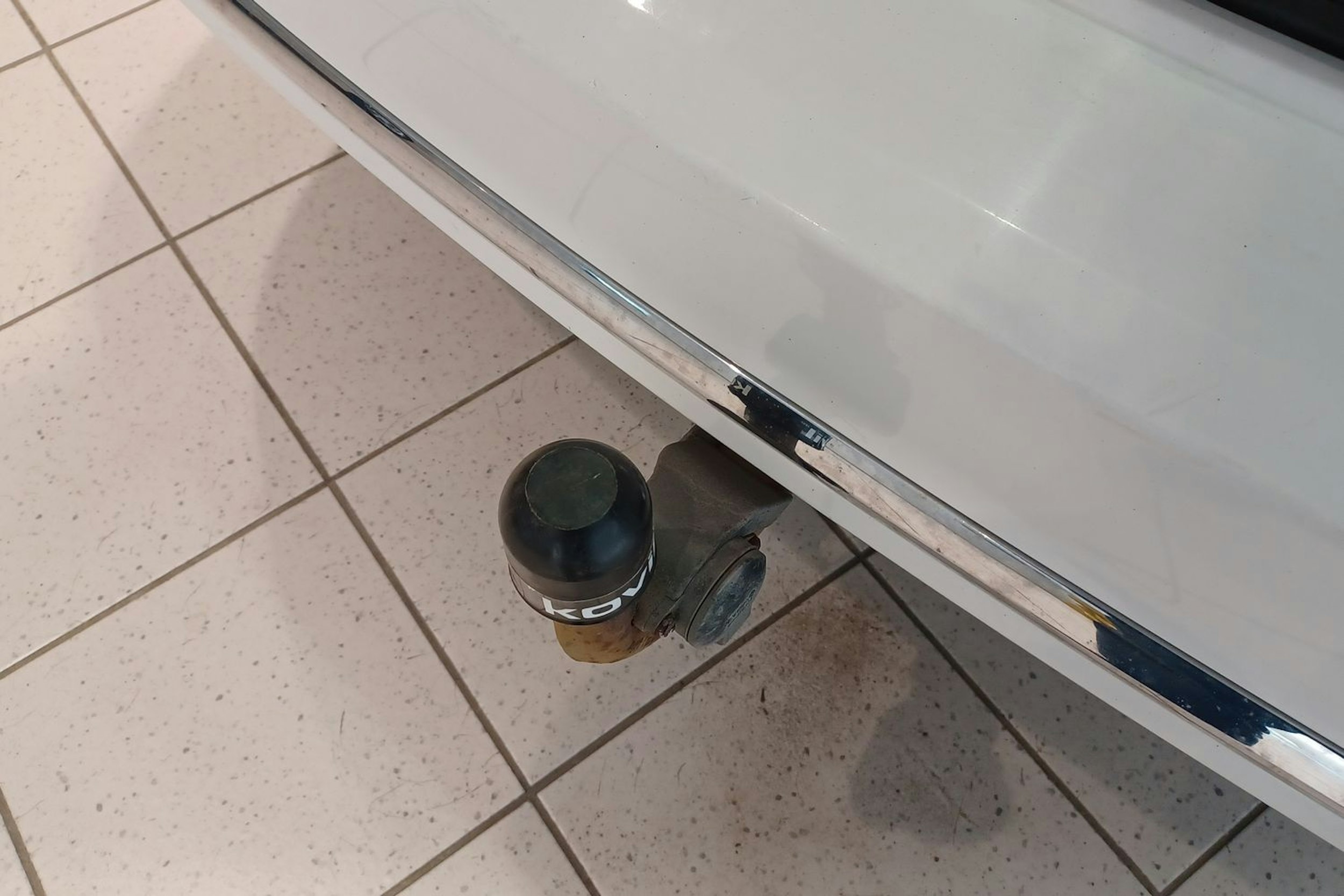 Valkoinen Volkswagen PASSAT 2013 kuva 20.
