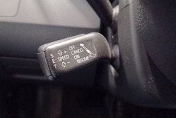 Valkoinen Volkswagen PASSAT 2013 kuva 24.