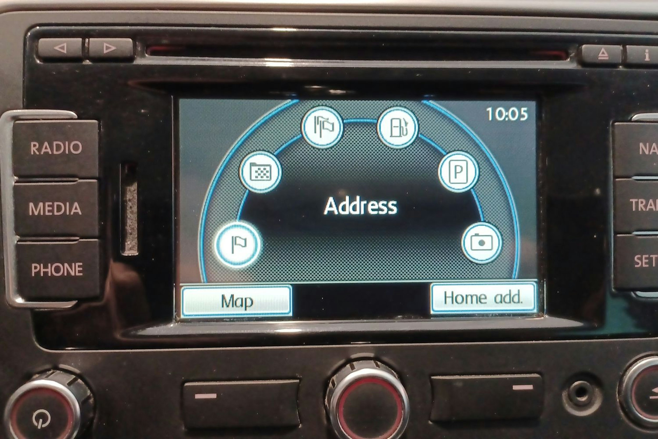 Valkoinen Volkswagen PASSAT 2013 kuva 28.