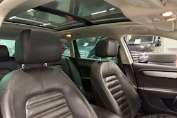 ruskea (beige) Volkswagen Passat 2013 kuva 6.