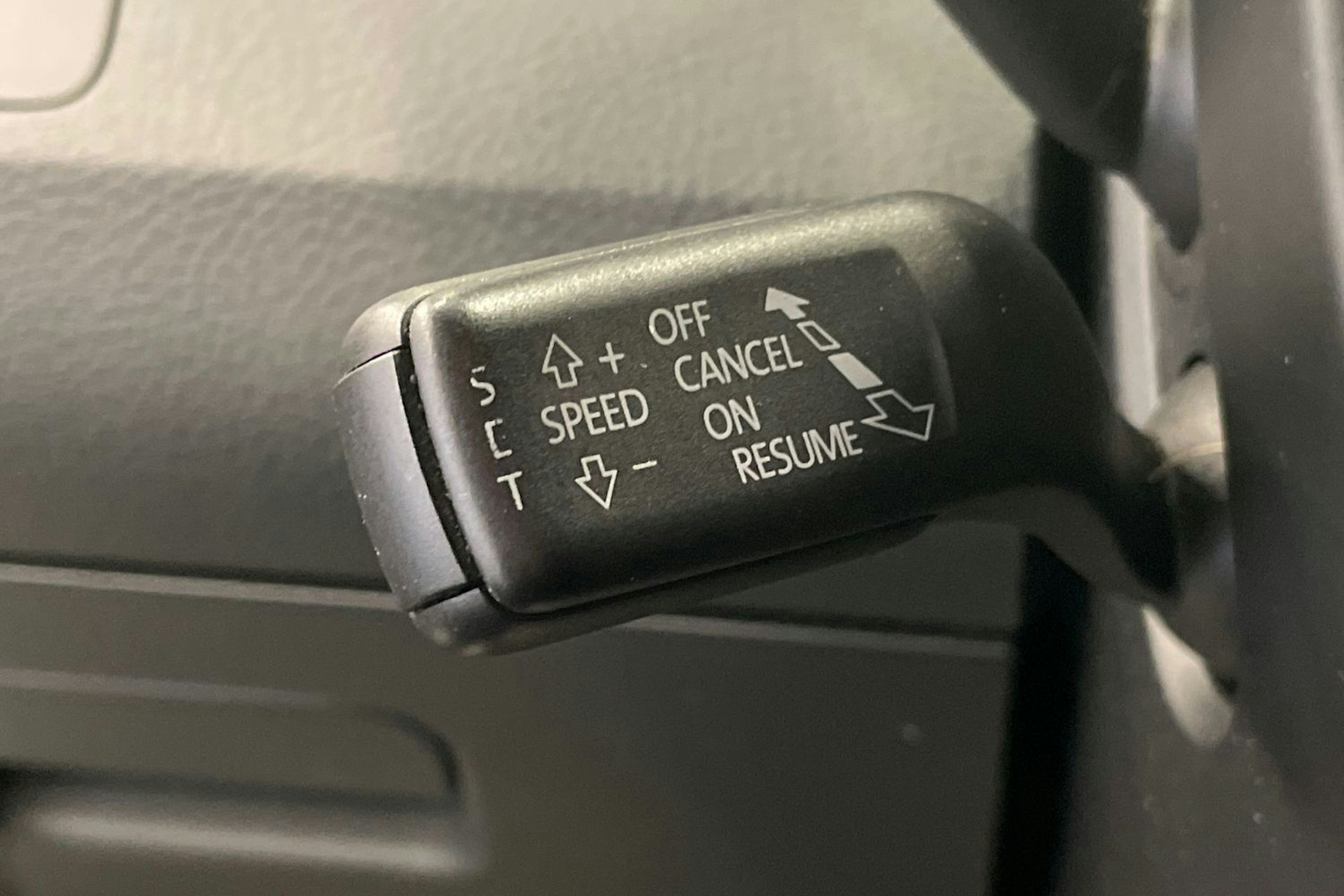 harmaa Volkswagen Passat 2013 kuva 40.