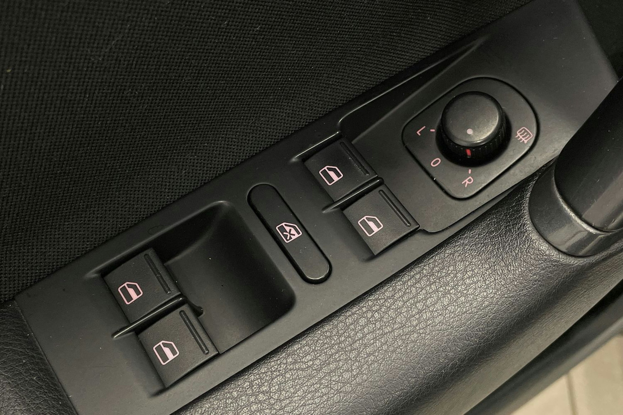 Hopea Volkswagen PASSAT 2013 kuva 14.