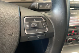 musta Volkswagen Passat 2013 kuva 17.