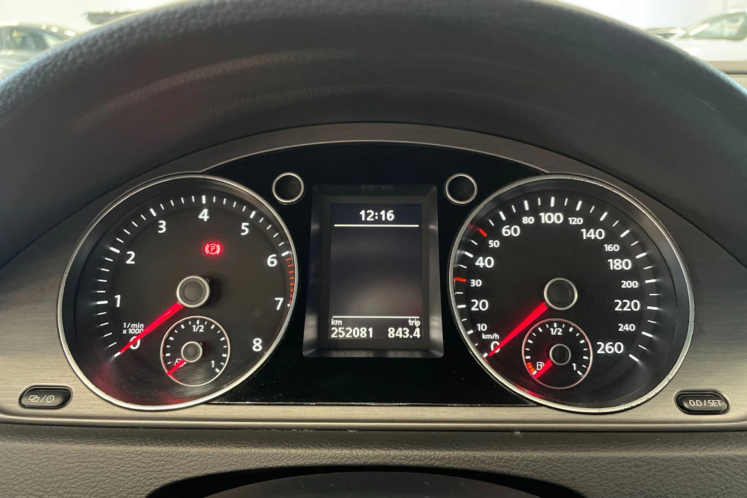 musta Volkswagen Passat 2013 kuva 21.