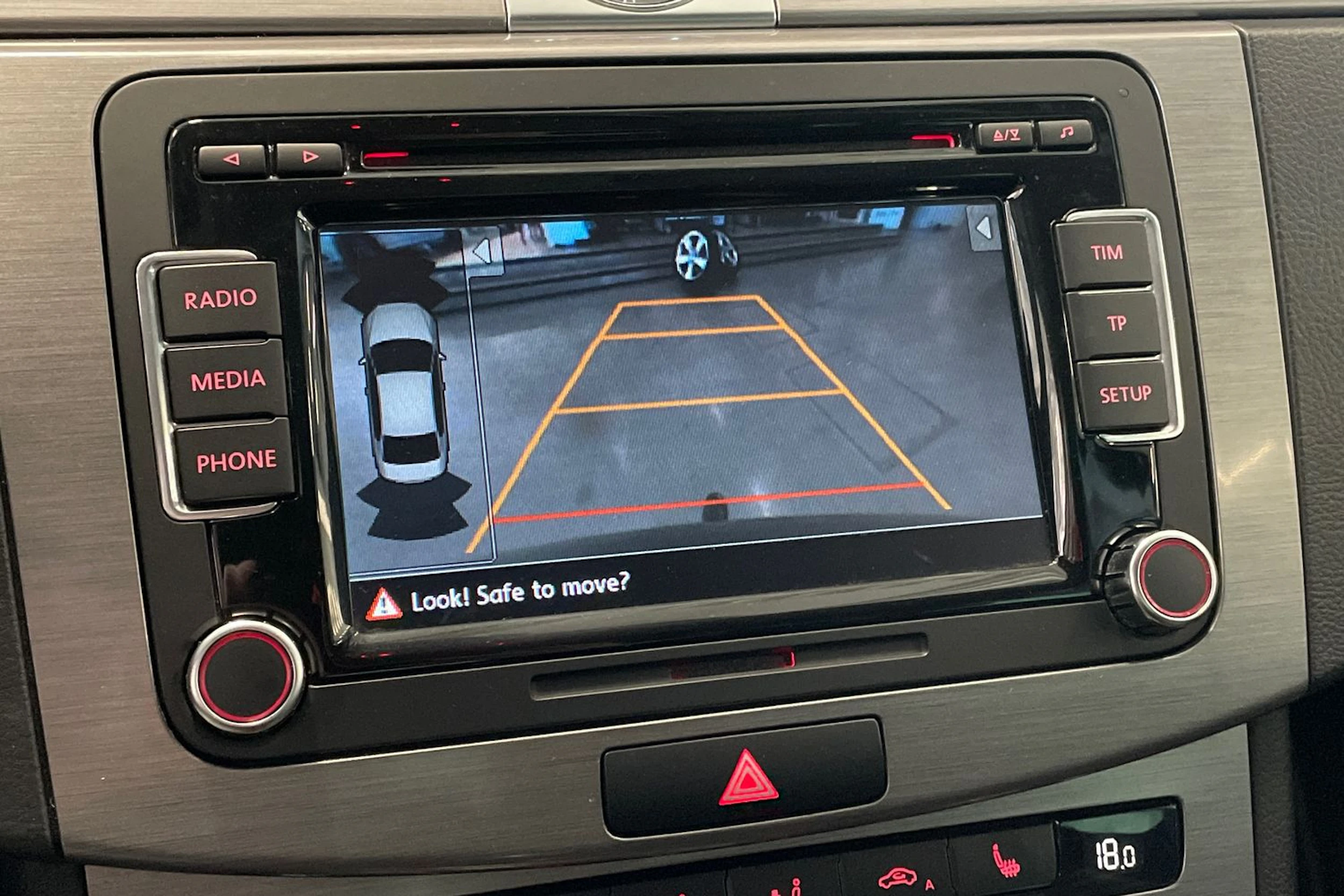 musta Volkswagen Passat 2013 kuva 24.