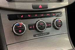 musta Volkswagen Passat 2013 kuva 26.