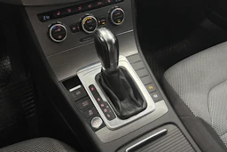 Harmaa Volkswagen PASSAT 2013 kuva 19.