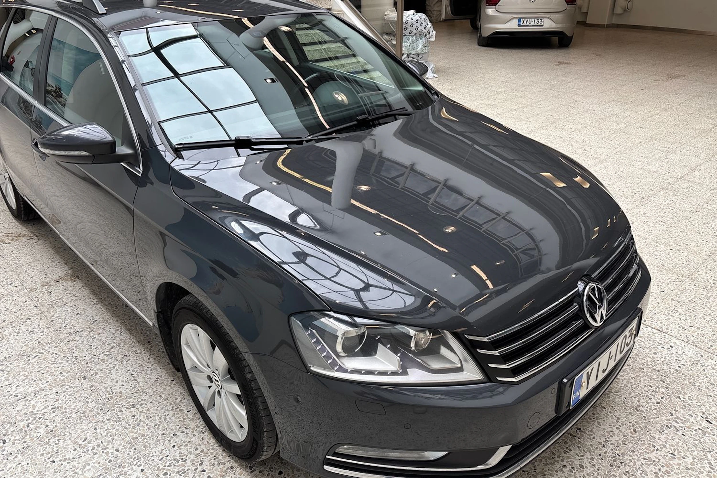Harmaa Volkswagen PASSAT 2013 kuva 15.