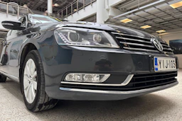 Harmaa Volkswagen PASSAT 2013 kuva 16.