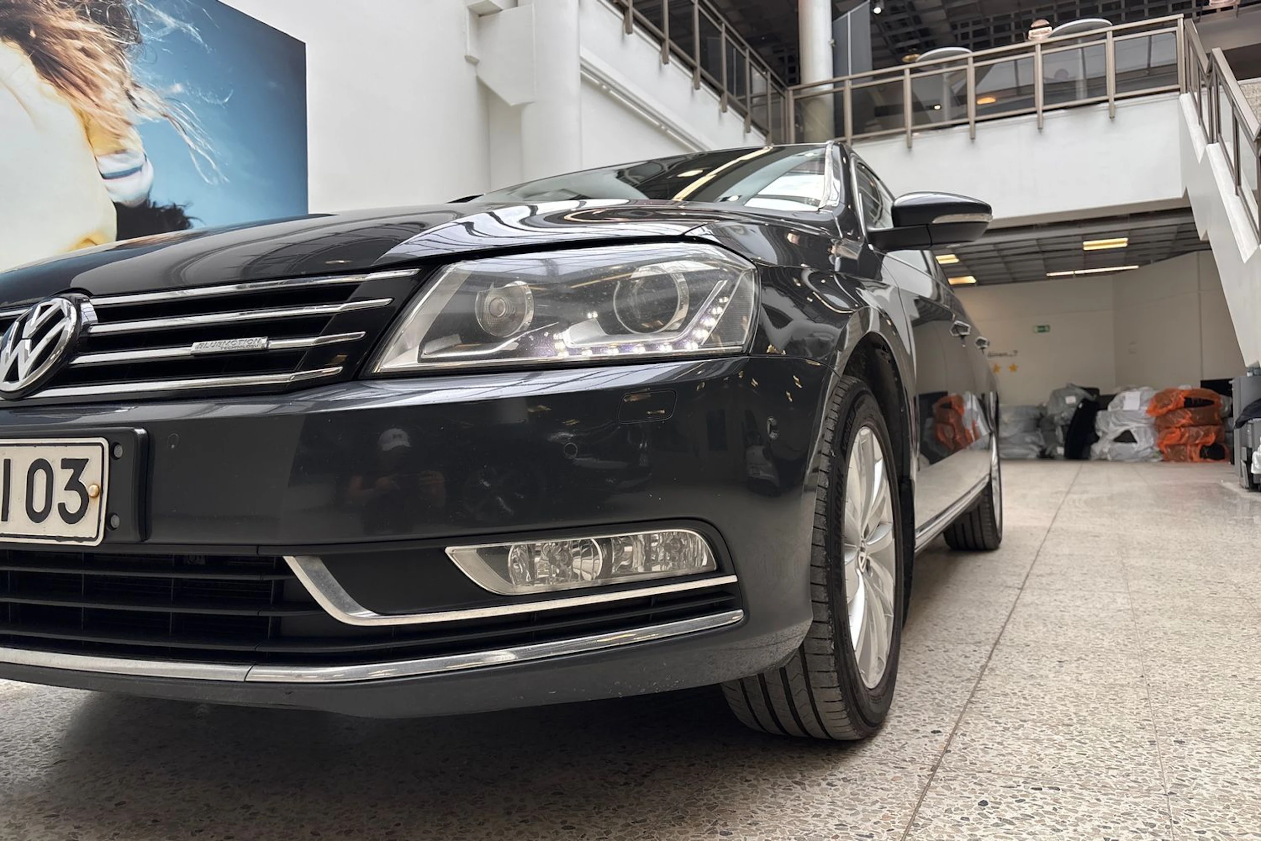Harmaa Volkswagen PASSAT 2013 kuva 18.