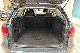 Harmaa Volkswagen PASSAT 2013 kuva 23.