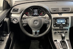 valkoinen Volkswagen Passat 2014 kuva 17.