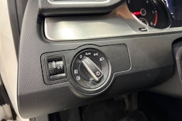 valkoinen Volkswagen Passat 2014 kuva 19.
