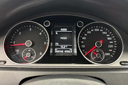 harmaa Volkswagen Passat 2014 kuva 21.