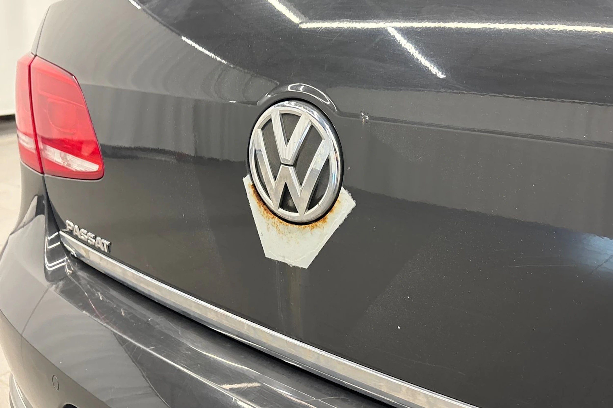 harmaa Volkswagen Passat 2014 kuva 39.
