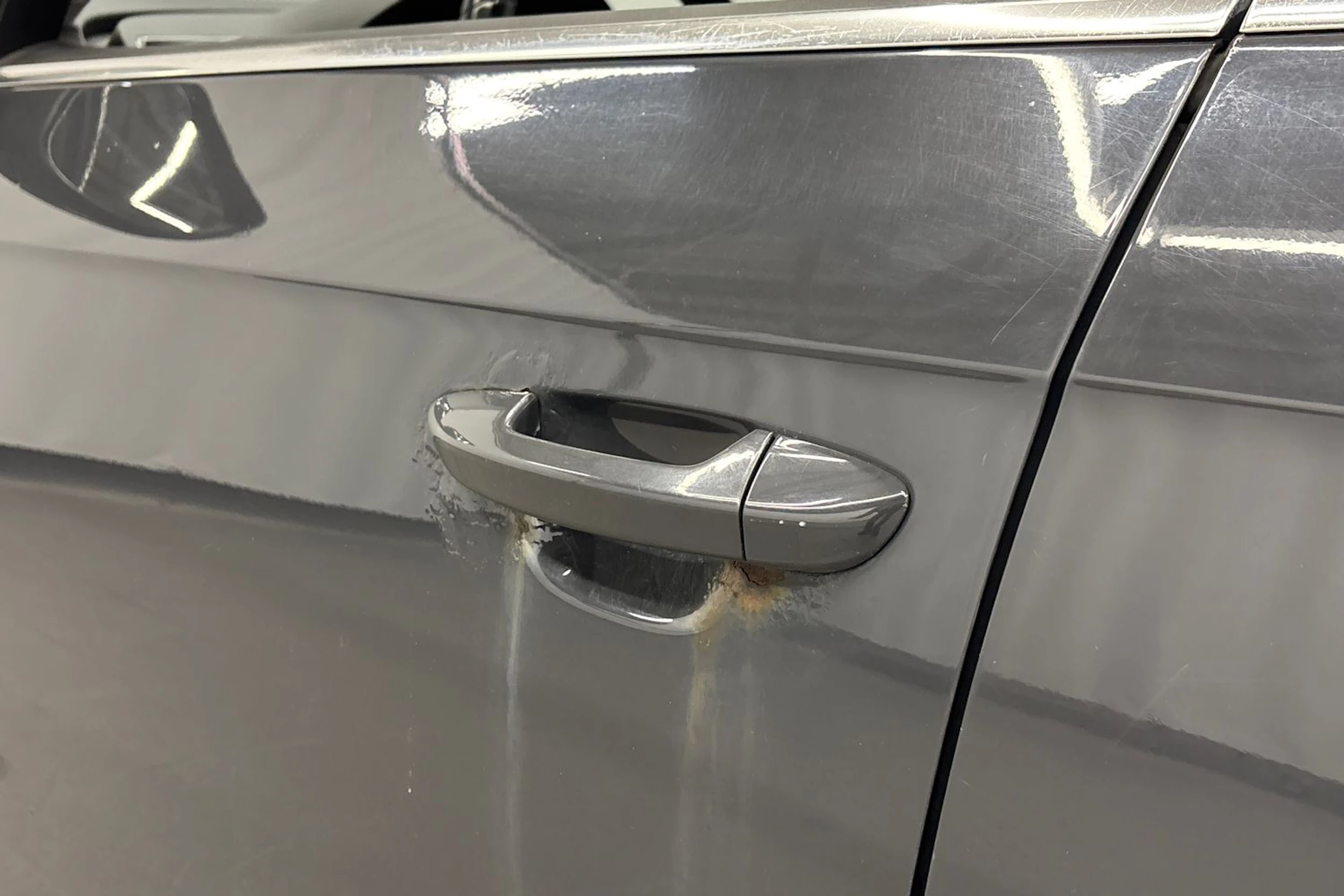 harmaa Volkswagen Passat 2014 kuva 41.
