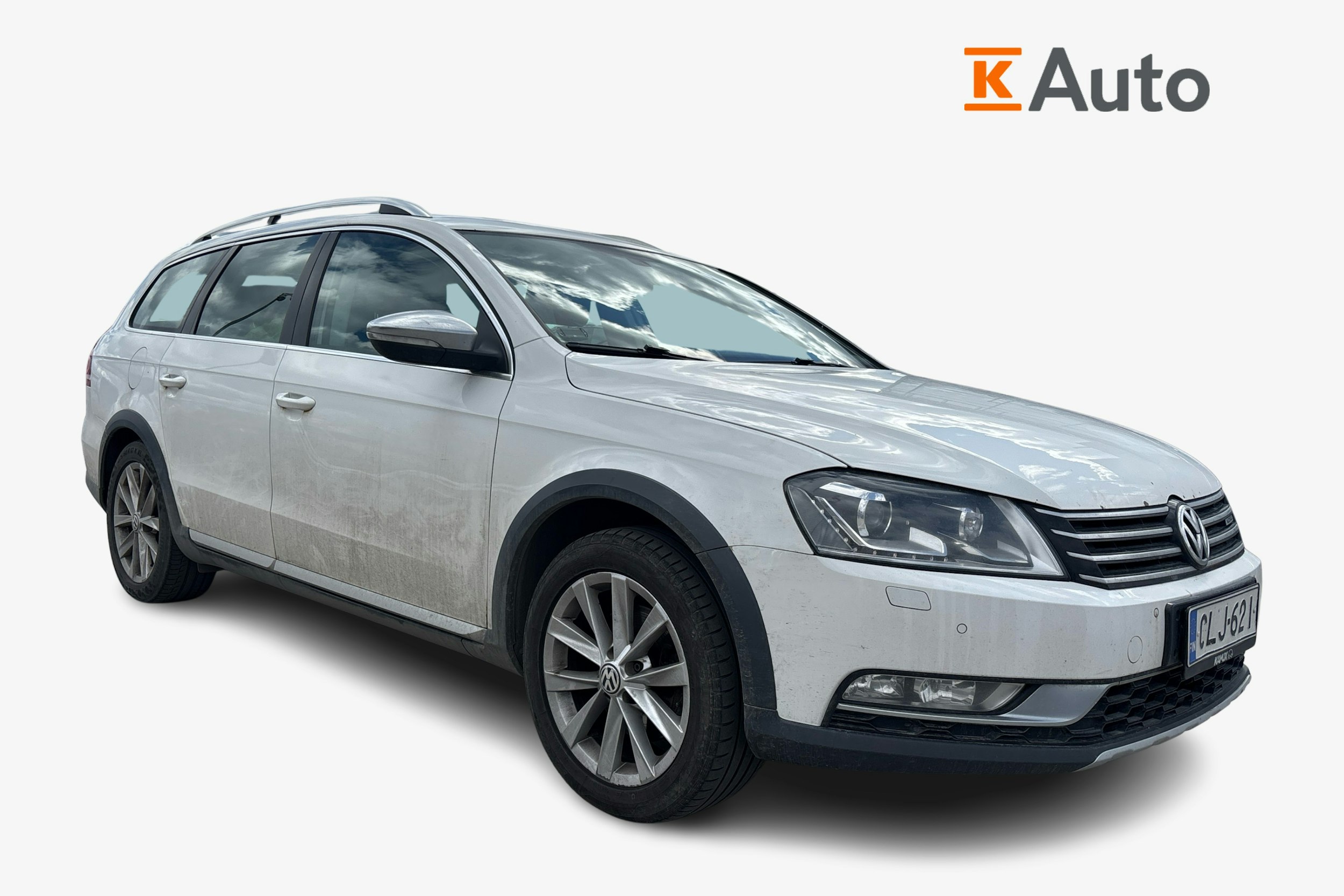 valkoinen Volkswagen Passat 2014 kuva 1.