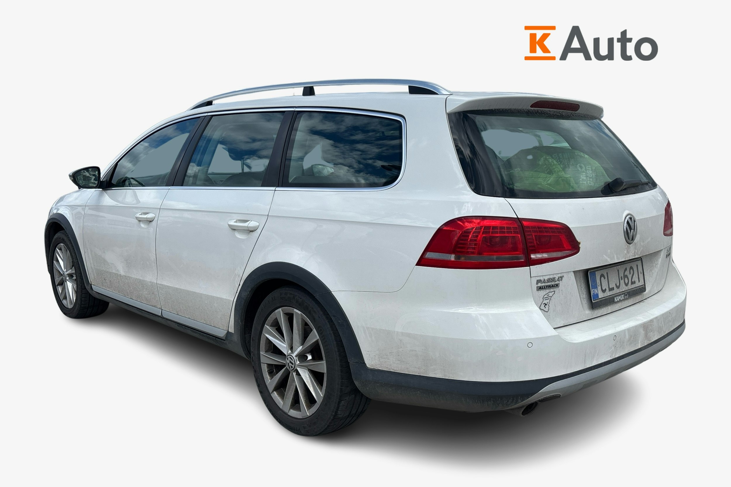 valkoinen Volkswagen Passat 2014 kuva 2.