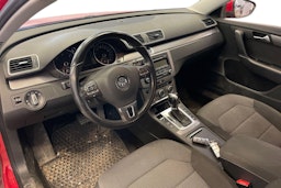 punainen Volkswagen Passat 2014 kuva 3.