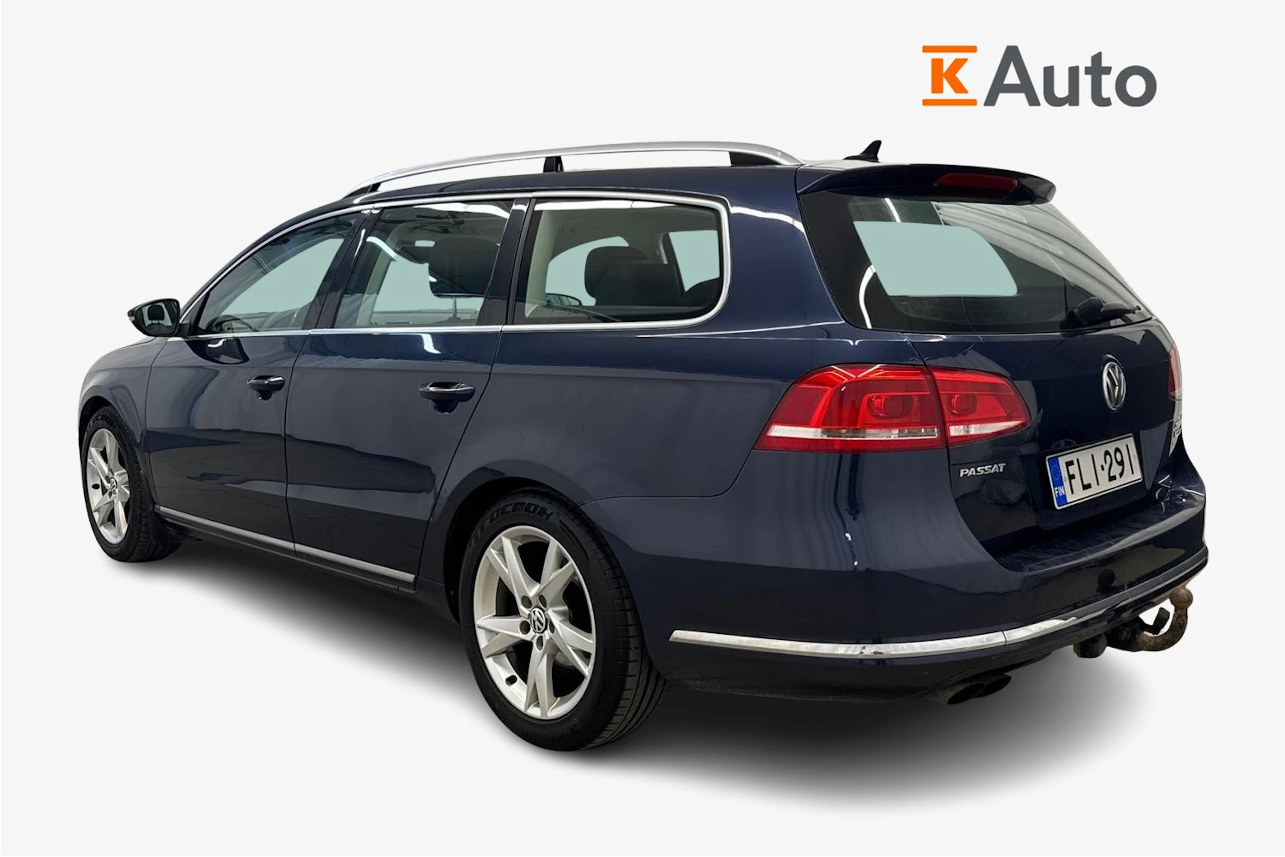 Sininen Volkswagen PASSAT 2014 kuva 2.