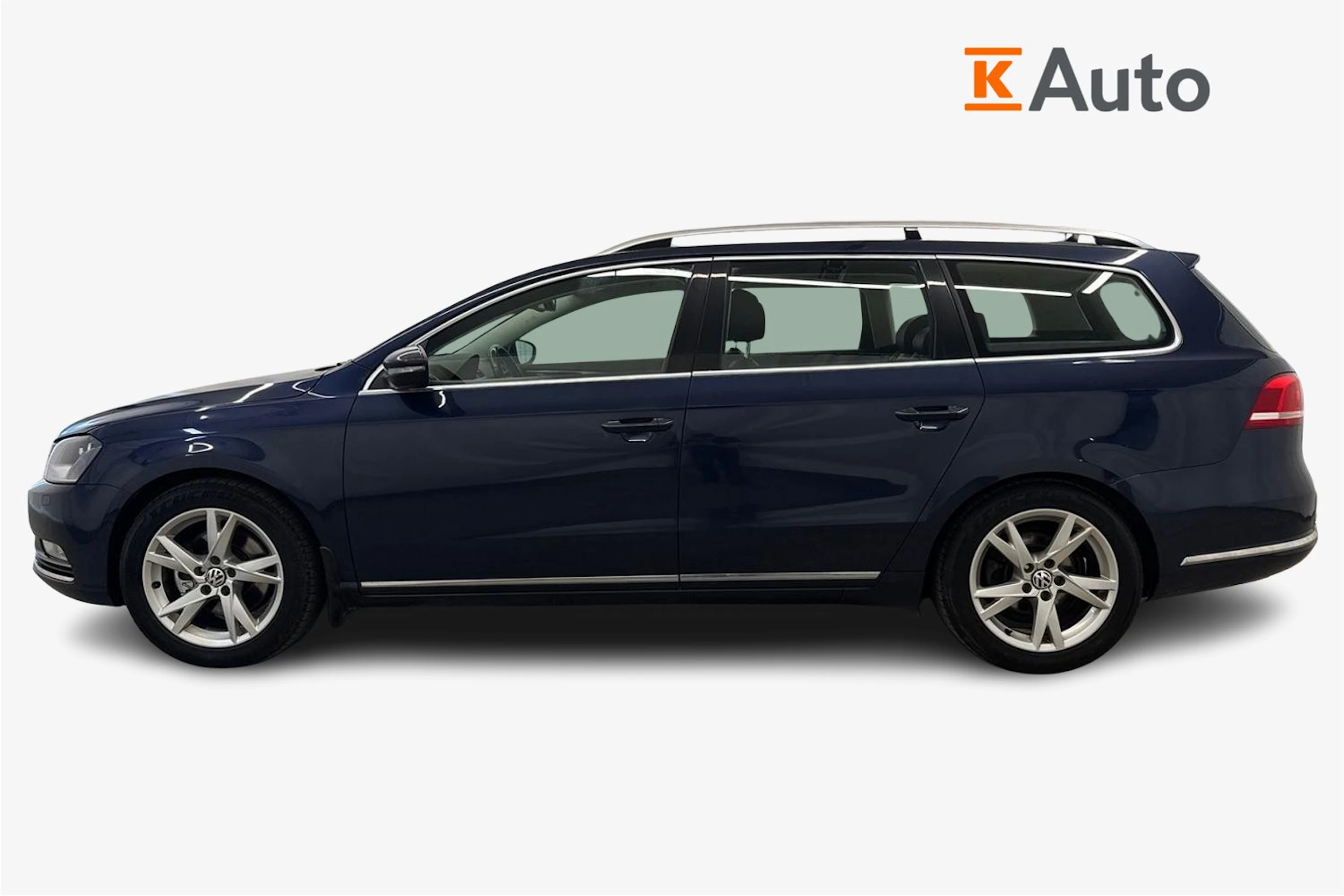 Sininen Volkswagen PASSAT 2014 kuva 5.