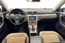 Sininen Volkswagen PASSAT 2014 kuva 7.
