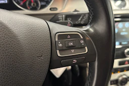 Sininen Volkswagen PASSAT 2014 kuva 19.